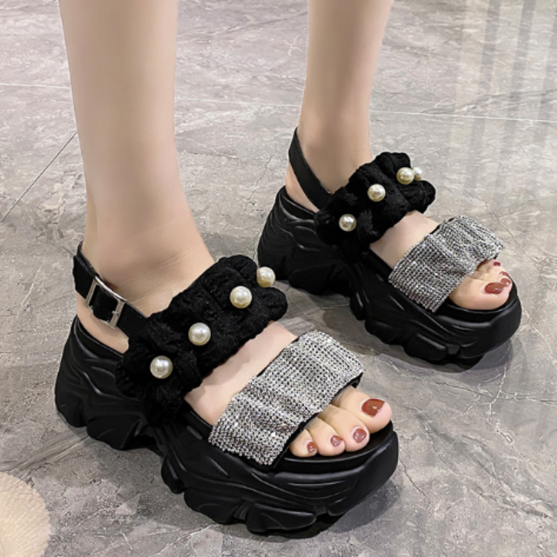 Queen Summer Sandals