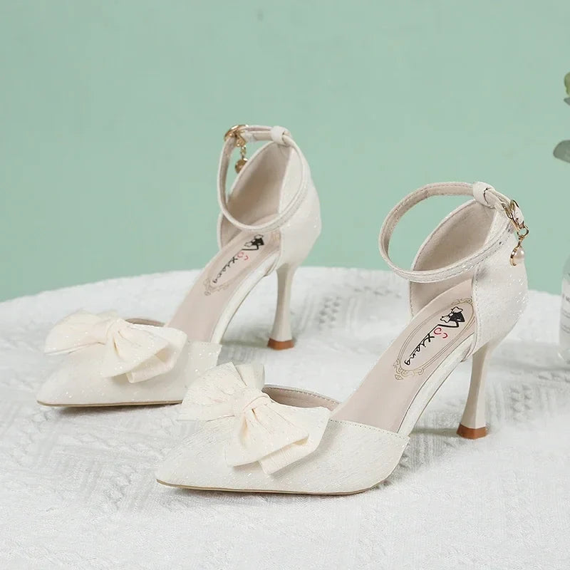 New Slim Shoes One Line Buckle Pointed Highs Bow Shoes Low Heel Pumps
