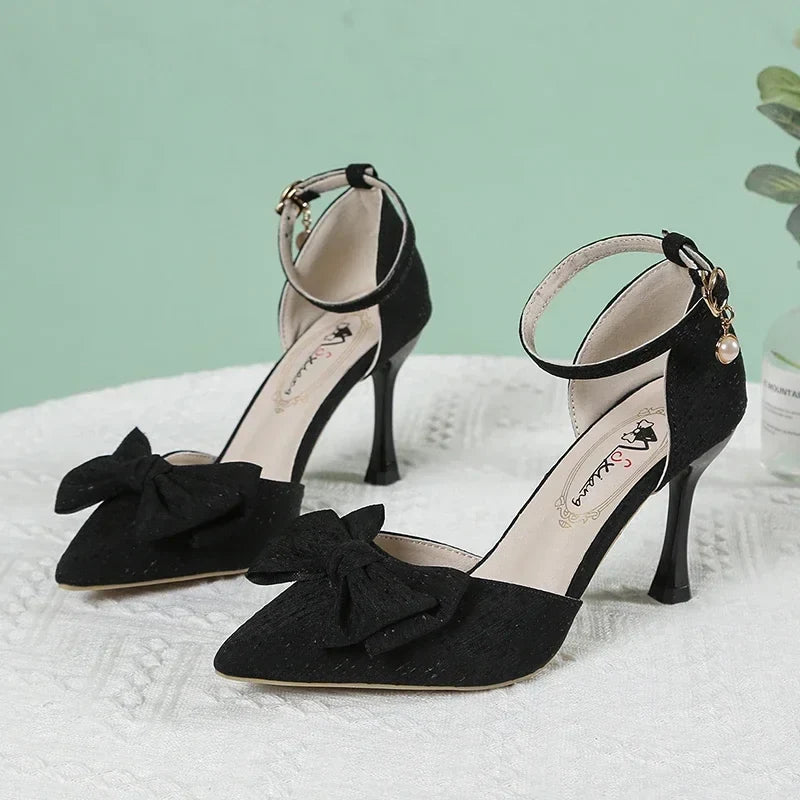 New Slim Shoes One Line Buckle Pointed Highs Bow Shoes Low Heel Pumps