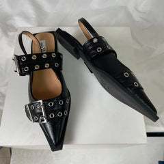 Finesse pointed Sandals