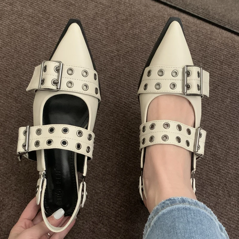 Suzzie Vintage Sandals