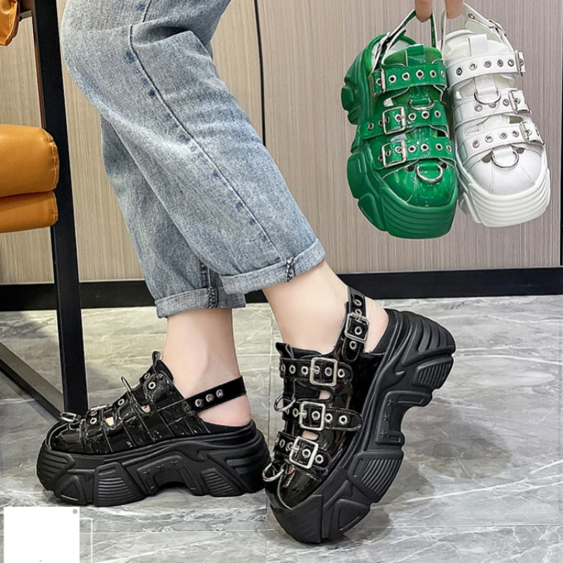 Romano Platform Sandals
