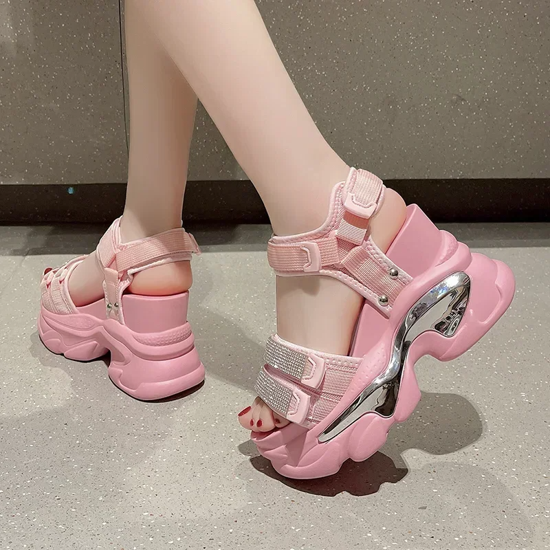 Alis Sparko Platform Sandals