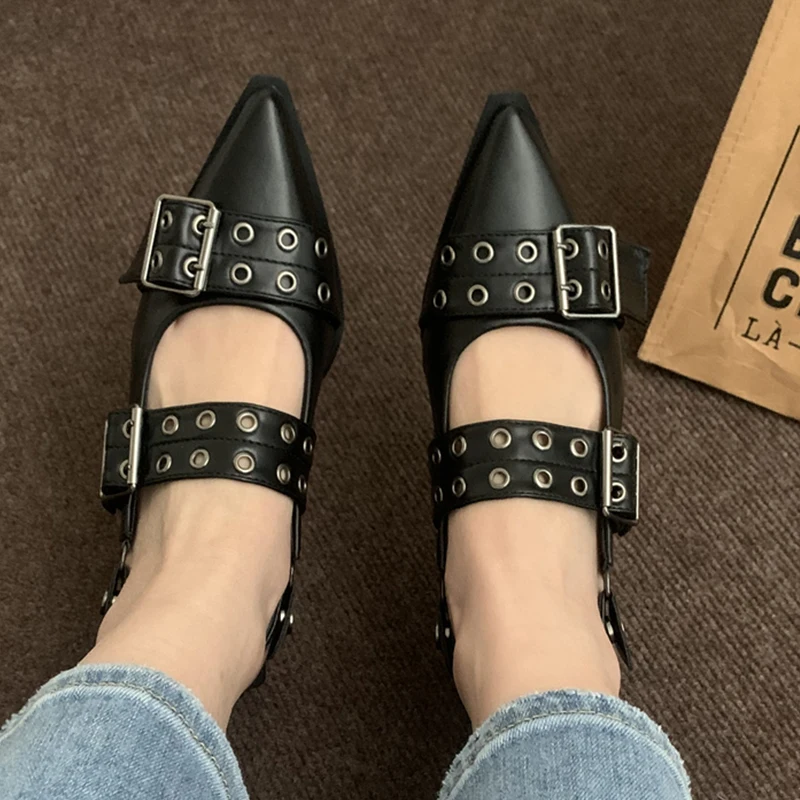 Suzzie Vintage Sandals