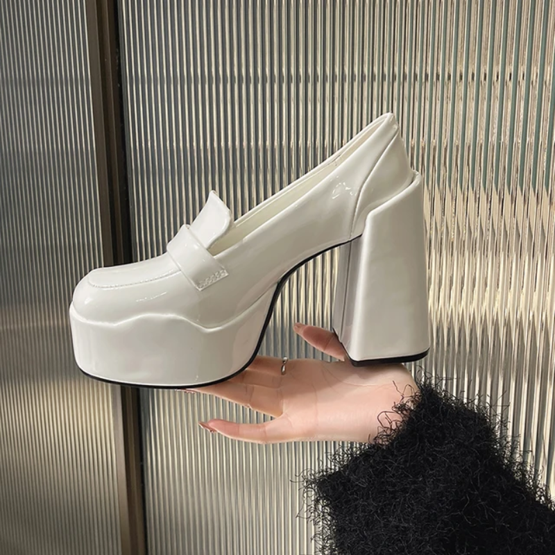 Andia Elegant Pumps