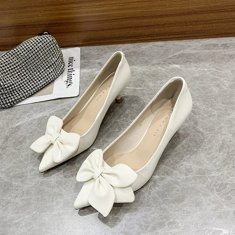 Retro Casual Sweet Bow Design Round Toe New Low Heel Pumps