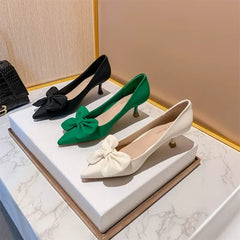 Retro Casual Sweet Bow Design Round Toe New Low Heel Pumps