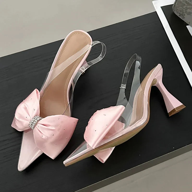 Butterfly-knot Pointed Toe