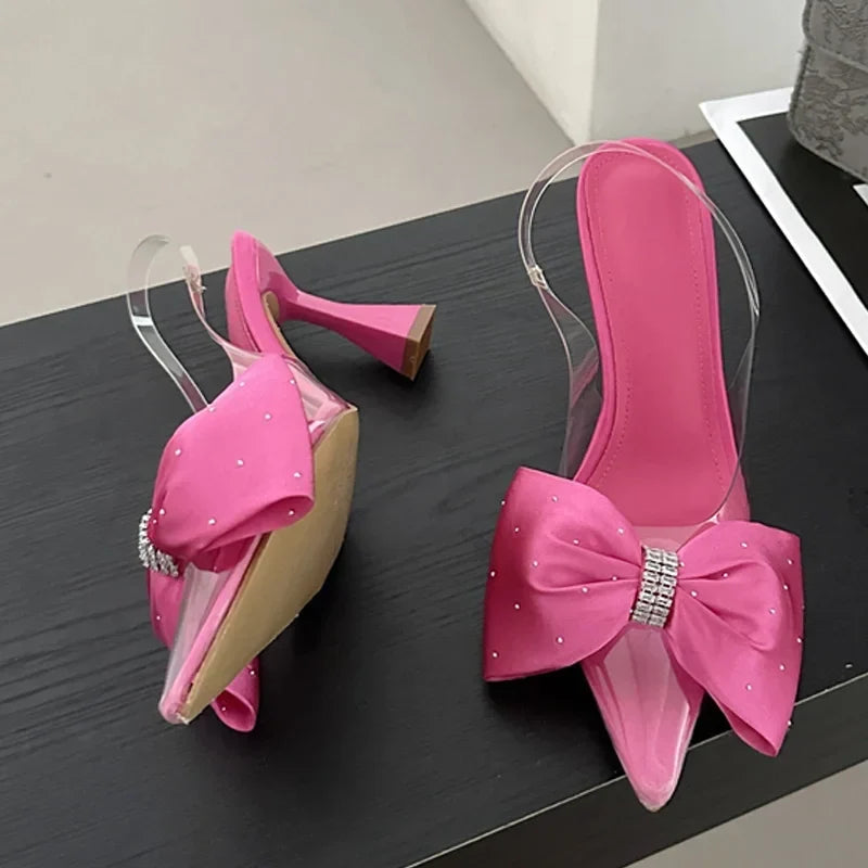 Butterfly-knot Pointed Toe