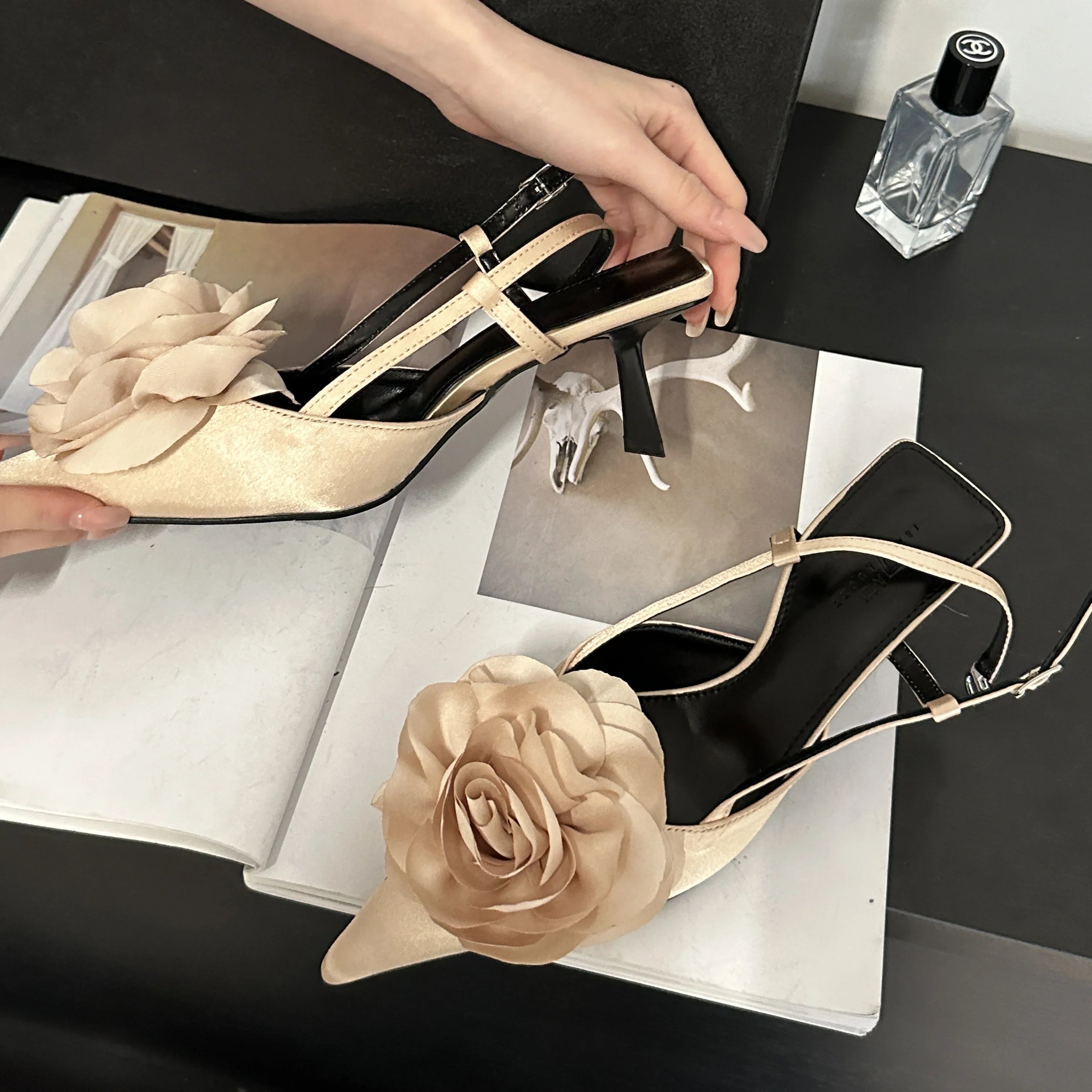 Pointed Toe Thin Mule Shoes