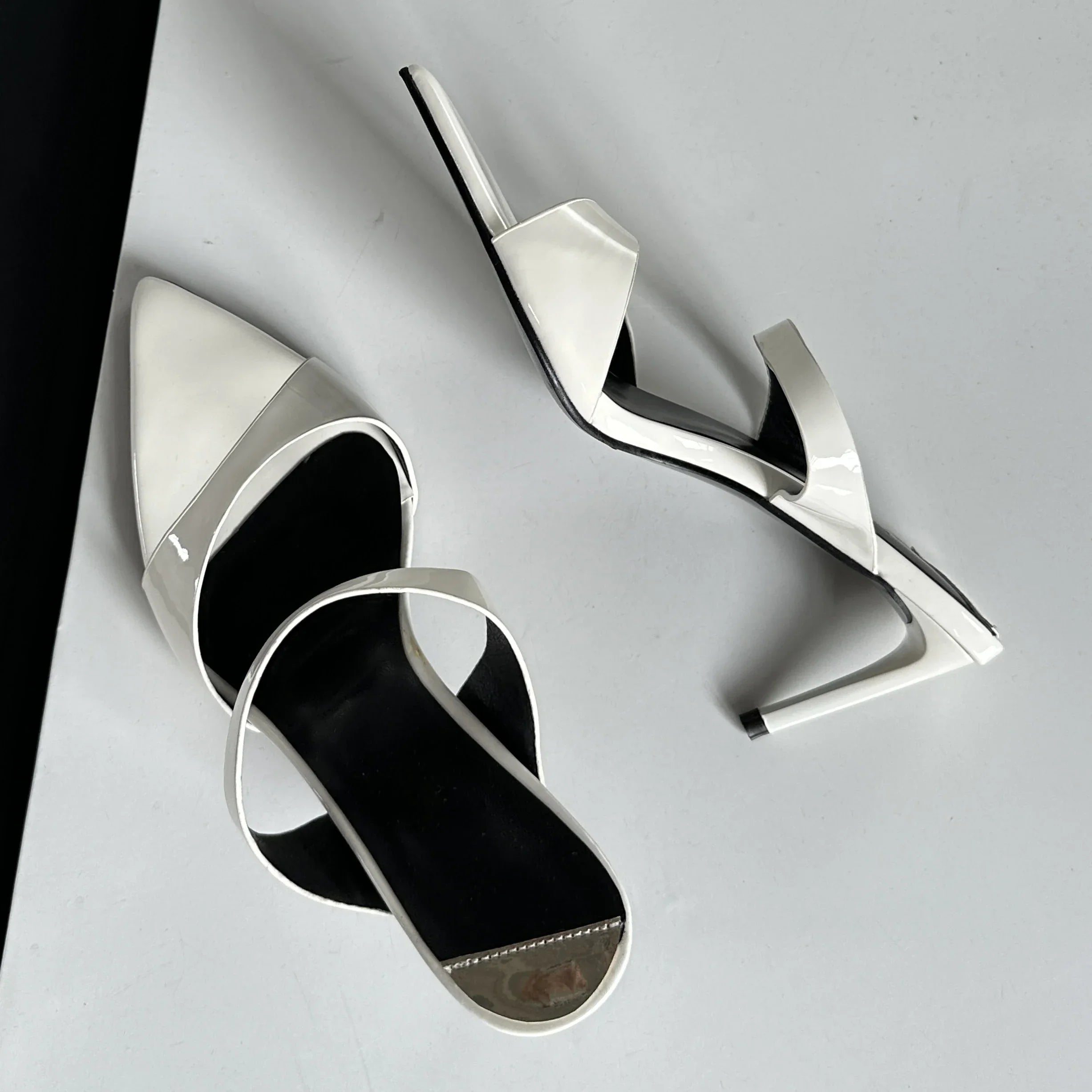 Thin Highs Slippers Narrow Band Pointed Toe Slides Low Heel Pumps