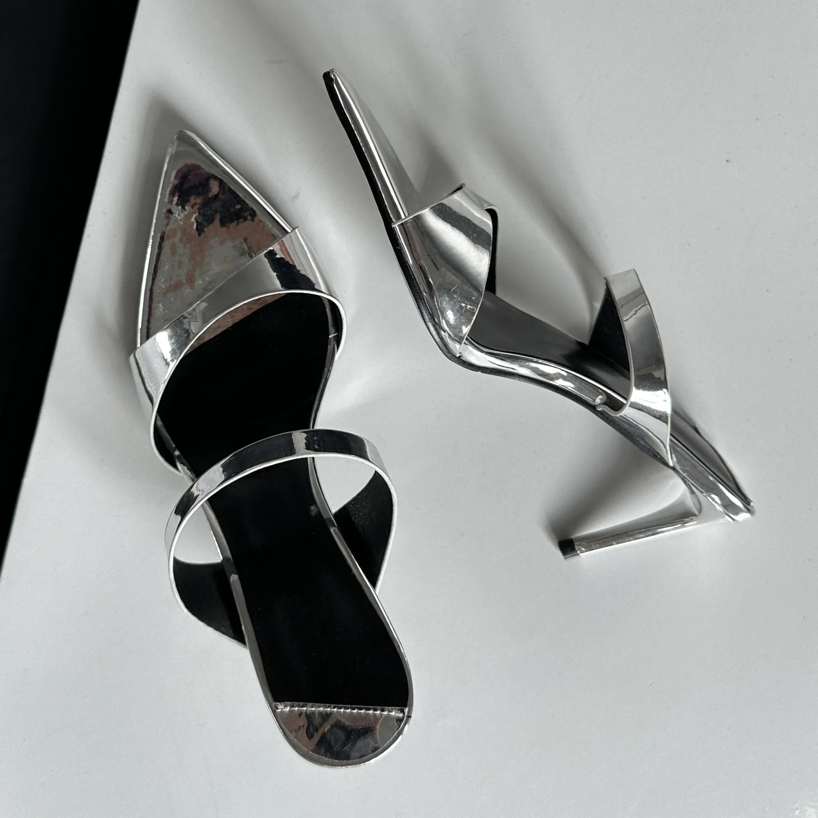 Thin Highs Slippers Narrow Band Pointed Toe Slides Low Heel Pumps