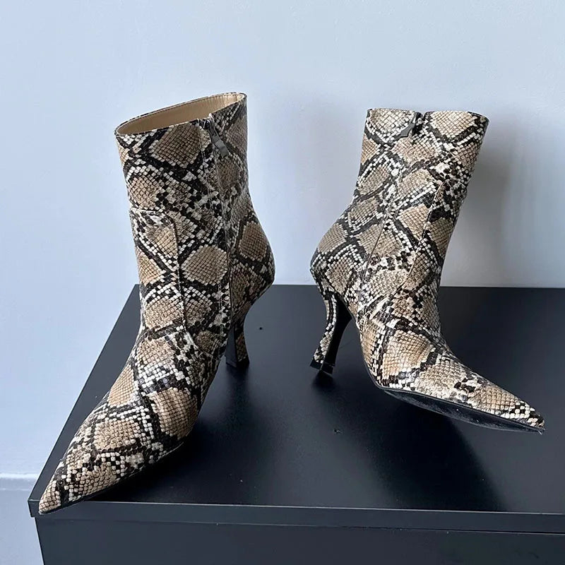 Comfortable Elegant Short Zipper Snakeskin Knee High Boots