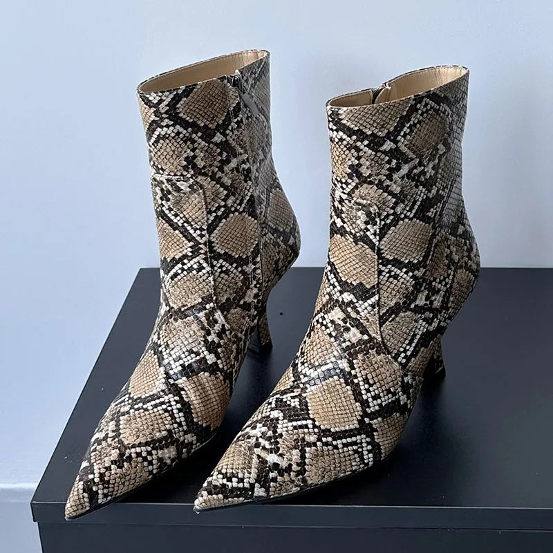 Comfortable Elegant Short Zipper Snakeskin Knee High Boots