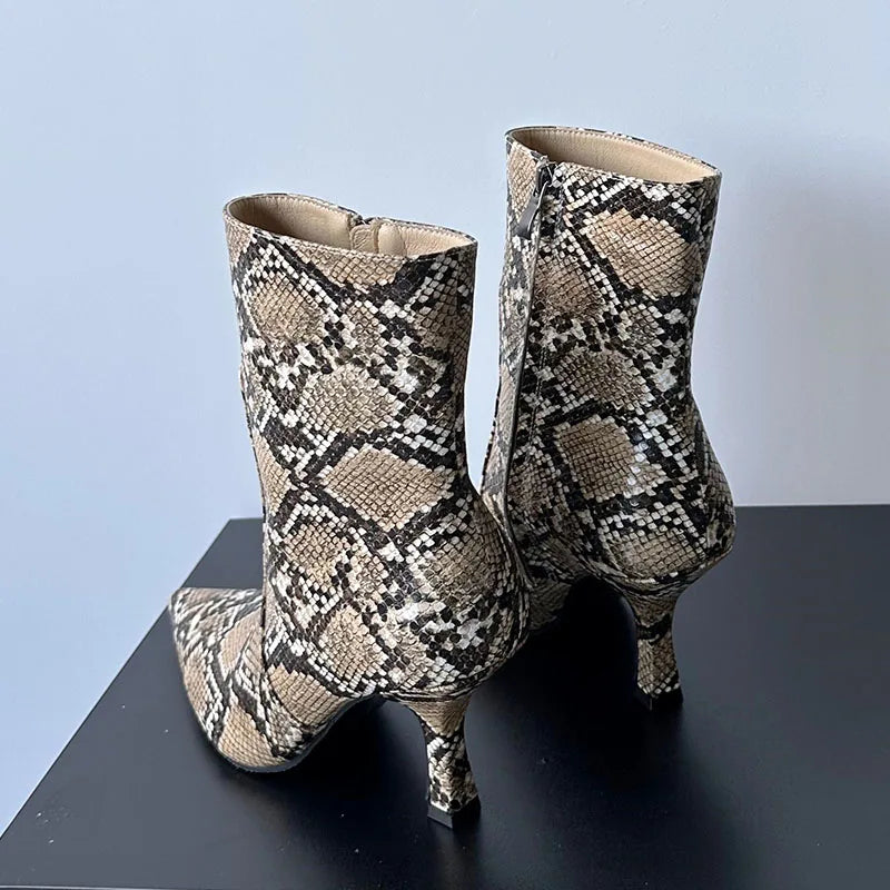 Comfortable Elegant Short Zipper Snakeskin Knee High Boots