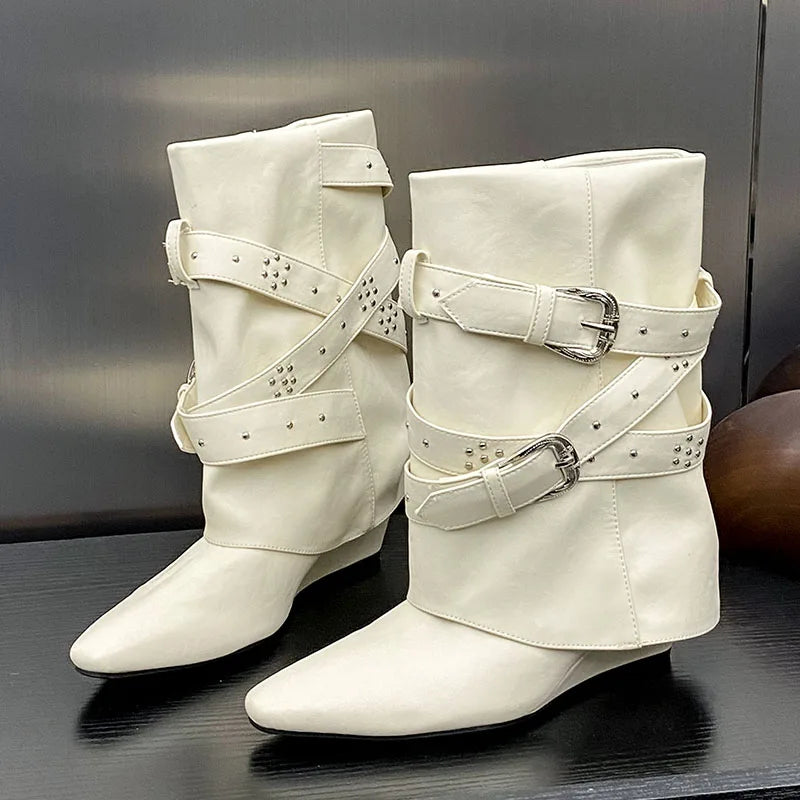 Riveted Autumn Wedged Short Modern Buckled Ankle Boot