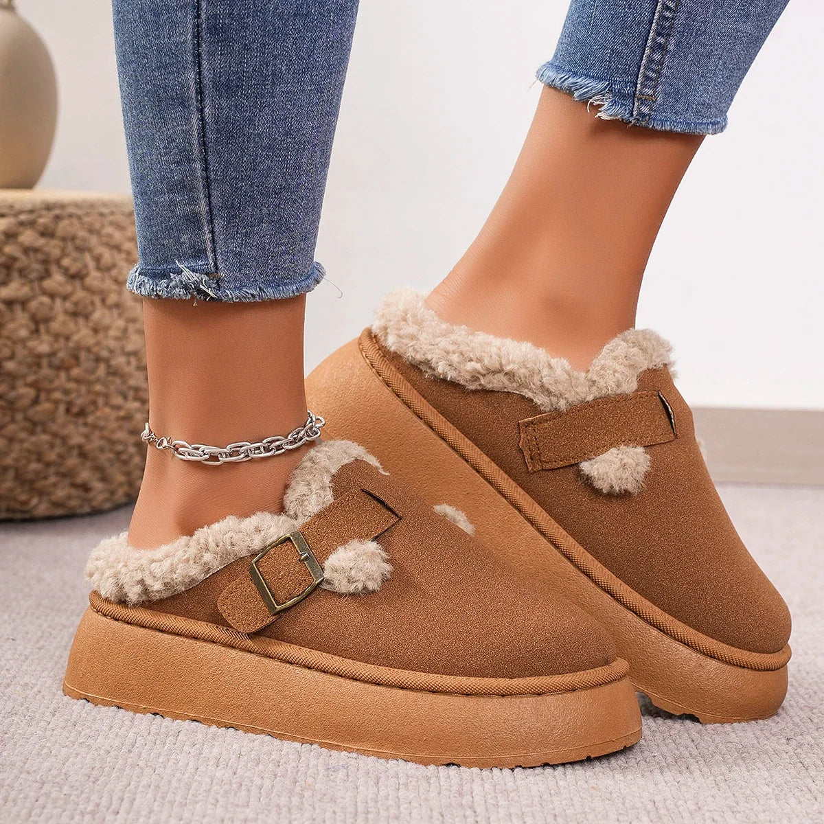 New Women's Boken Shoes Plush Retro Bean Shoes Cotton Women's Flat Sole Slippers Platform Boots
