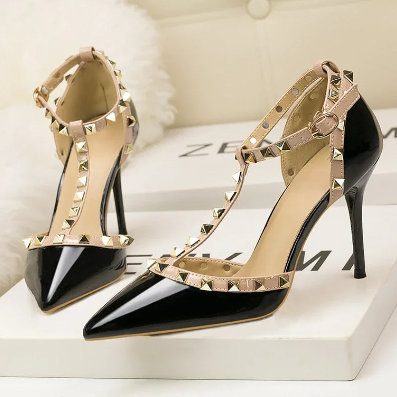 Rivet Pointed Toe Designer Hollow Red Fine High Heel High Heel