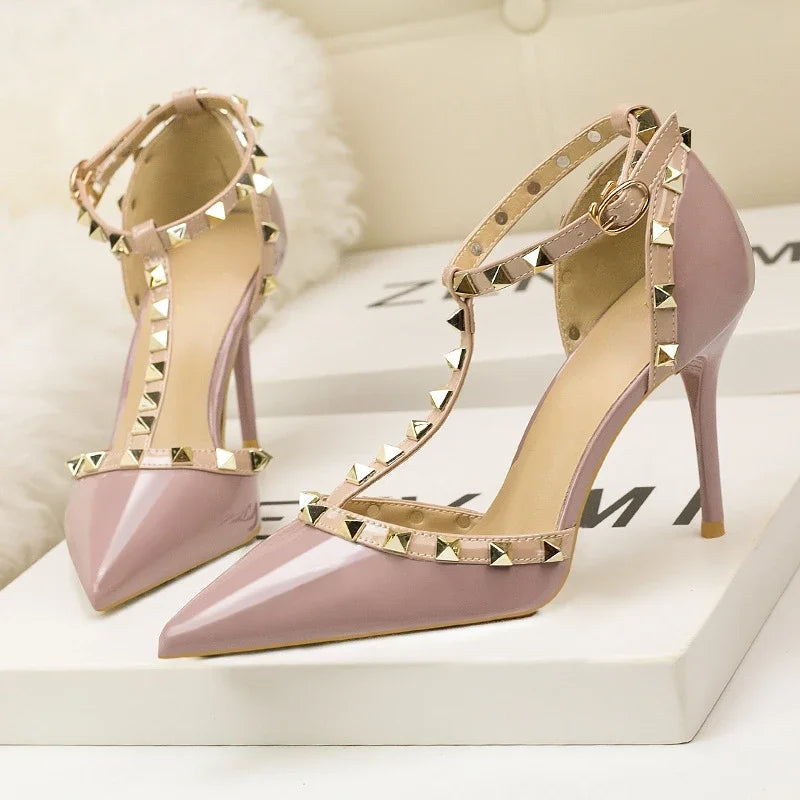 Rivet Pointed Toe Designer Hollow Red Fine High Heel High Heel
