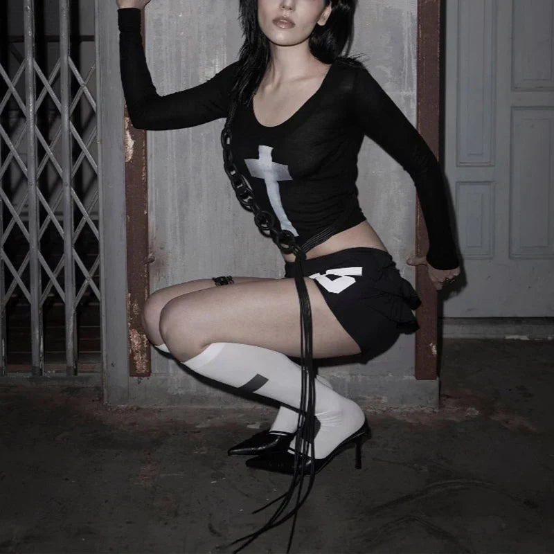 Y2K Gothic Long Sleeve Crop Top