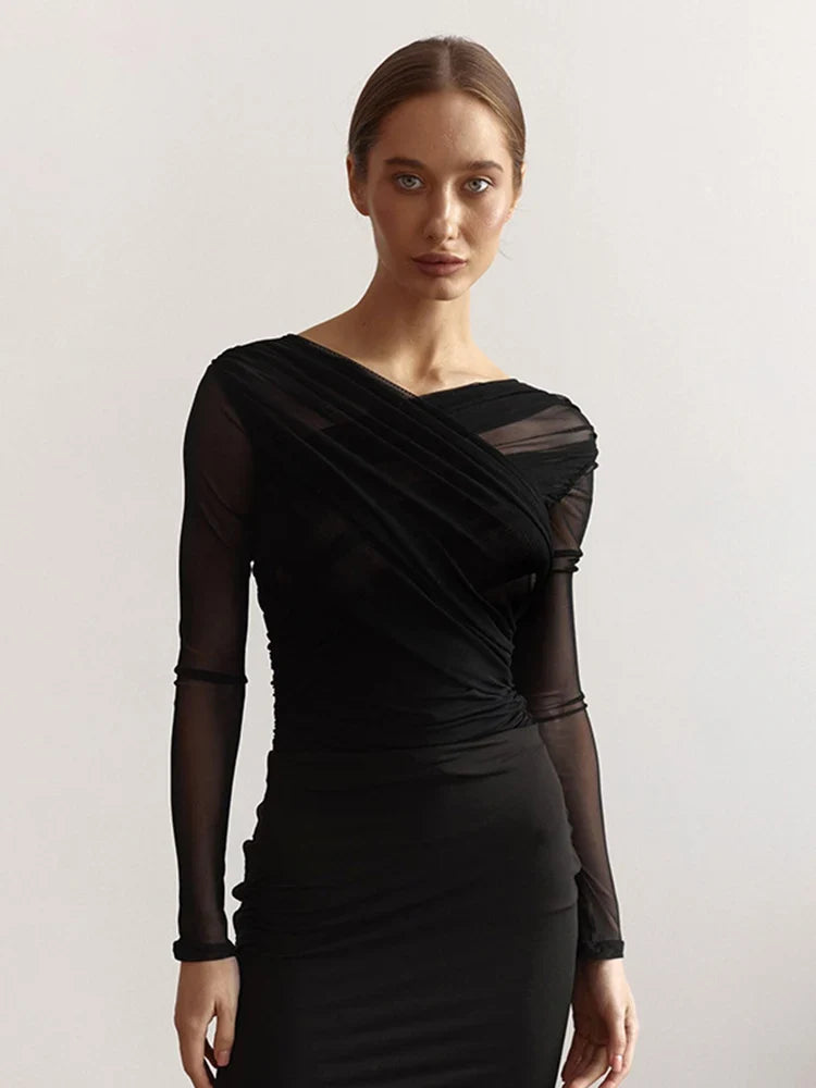 Chic Design Cross Neck Crop Top