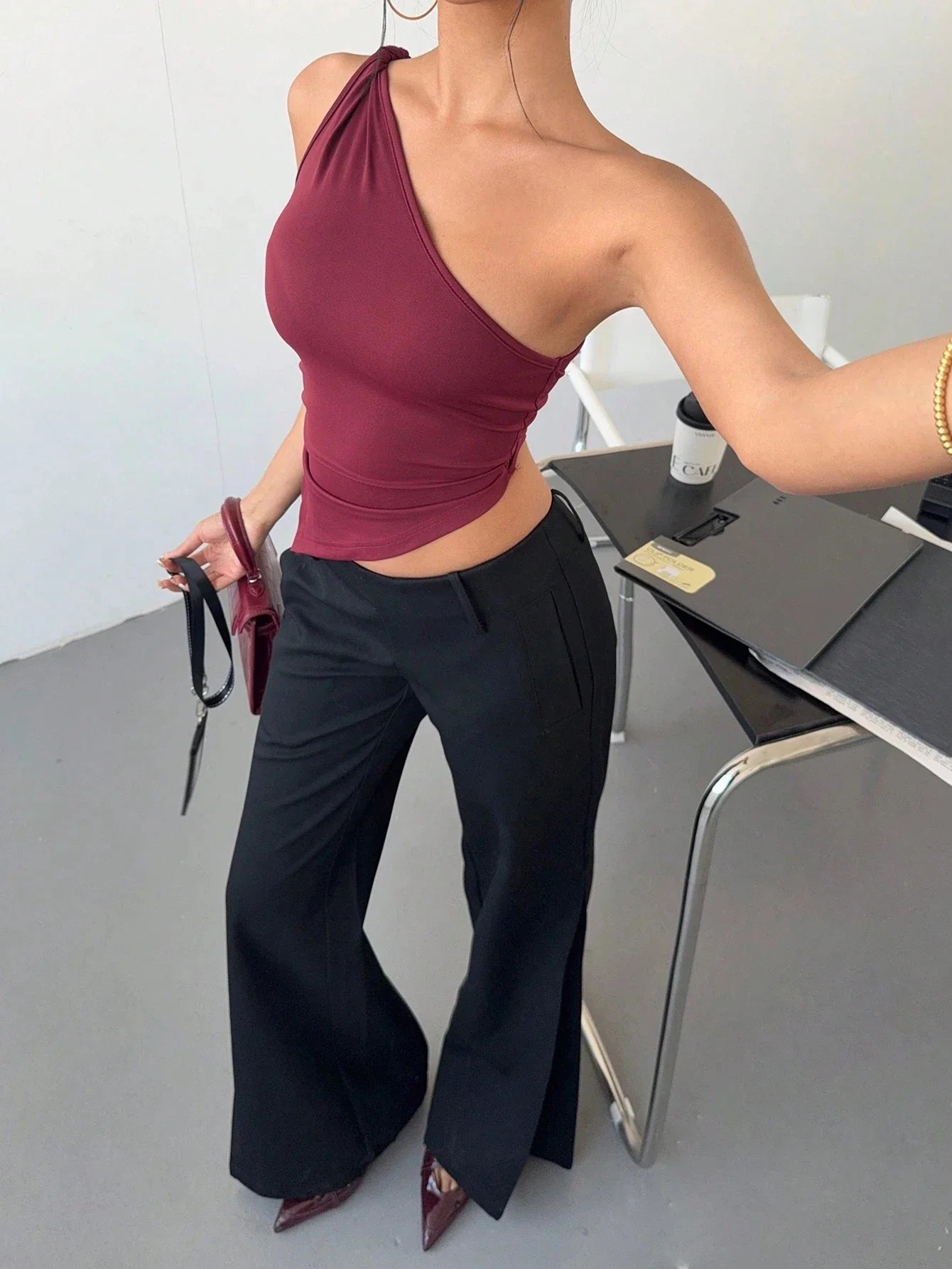 One Shoulder Asymmetry Hem Crop Top