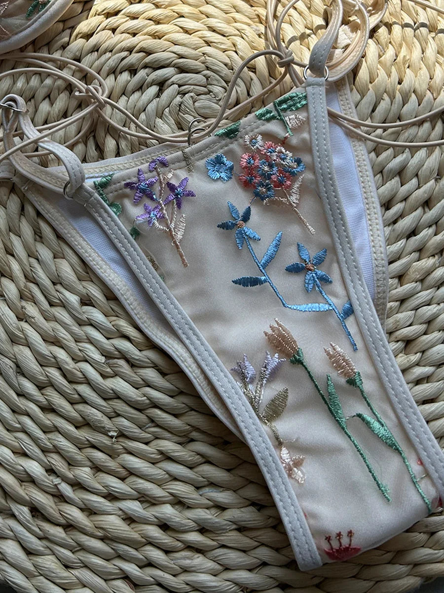 Flowers Printed Halter Underwired V-Bar Bikini