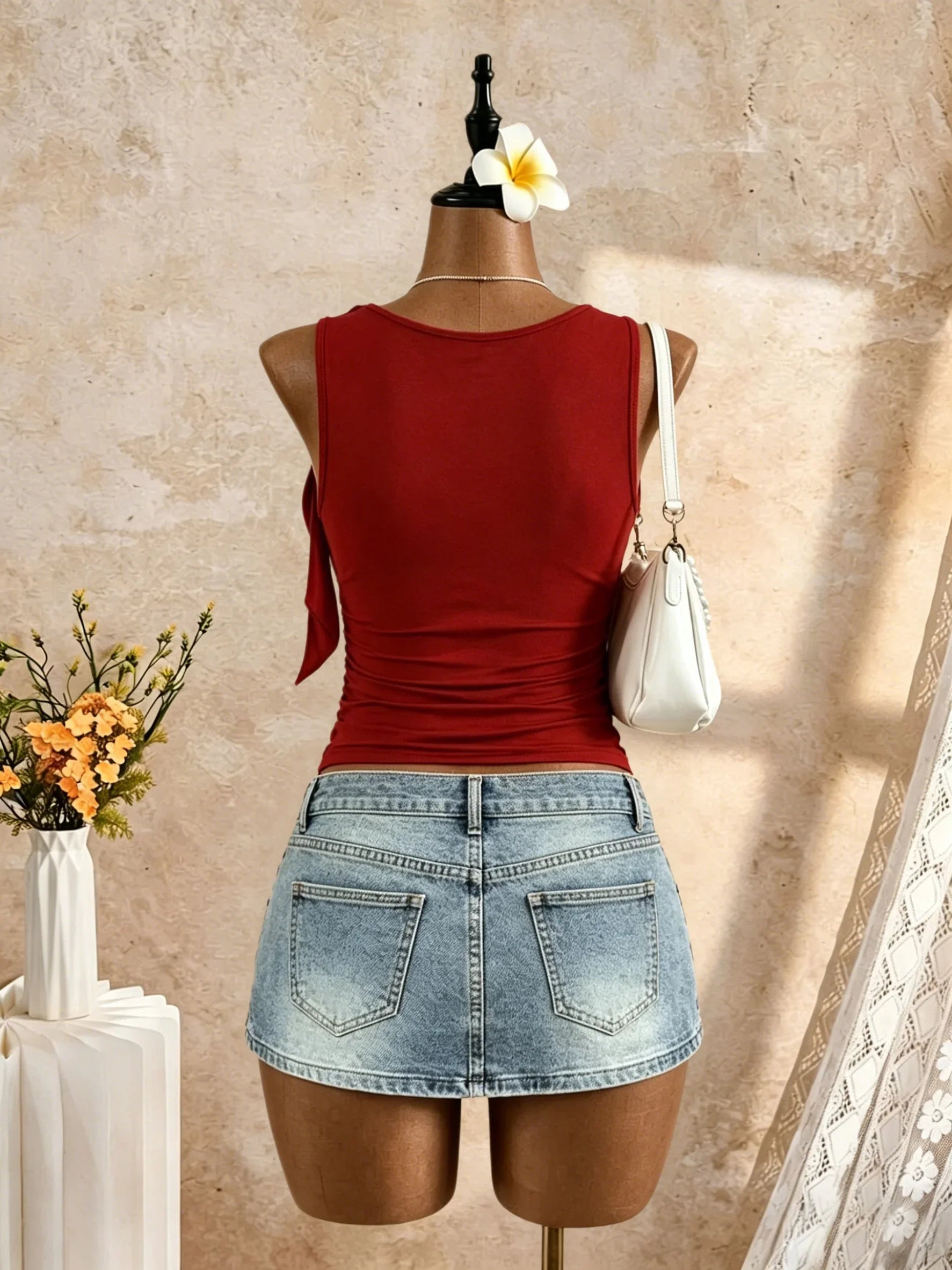 Round Neck Sleeveless Side Tie Knot Ruched Slim Fit Crop Tank Top