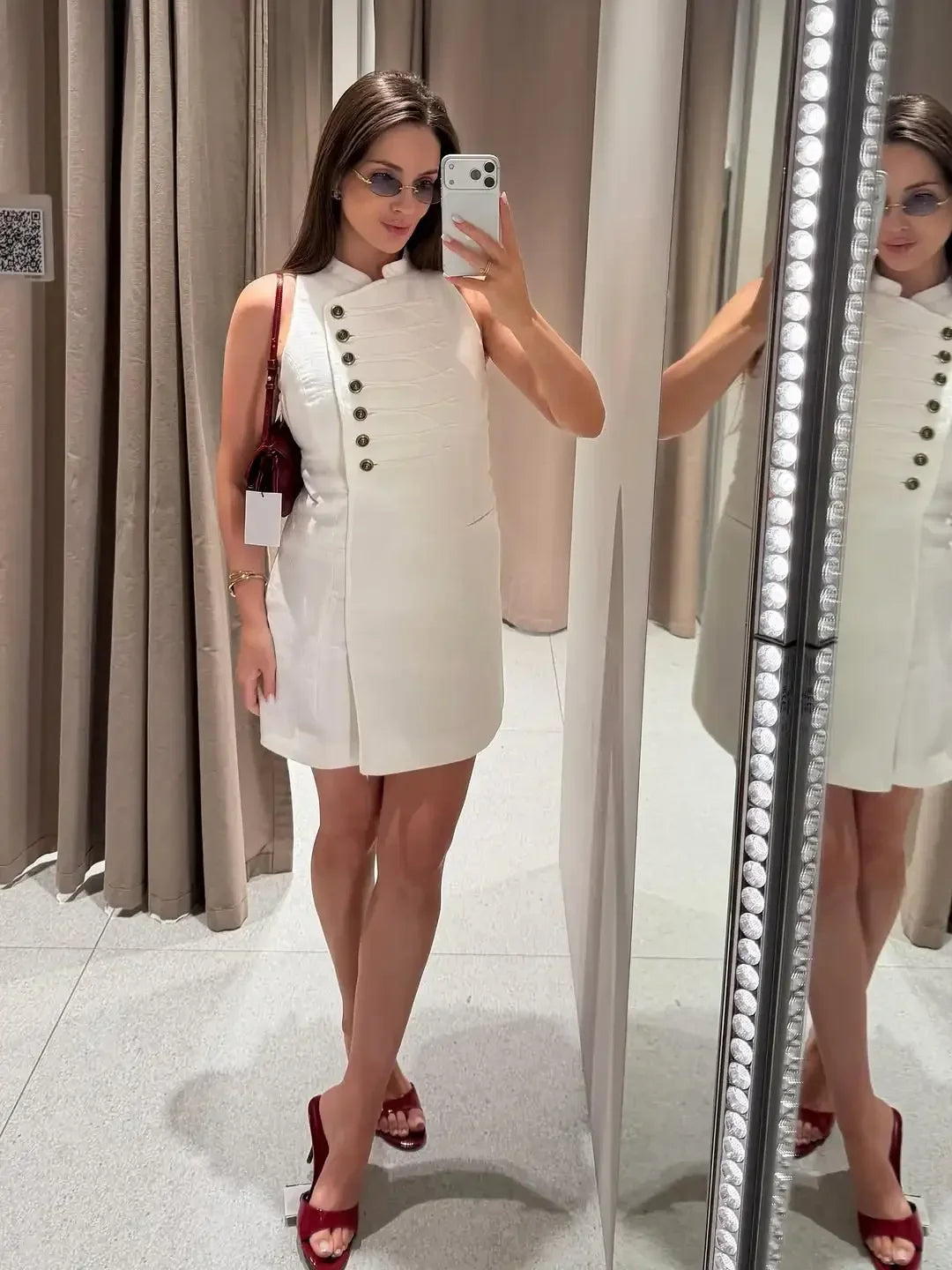 Lady Sleeveless Military Dress