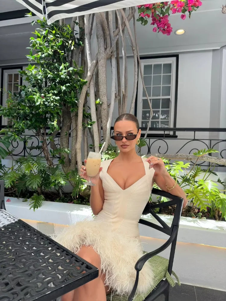 Sexy Solid Color Deep V-neck Hip Hugging Dress