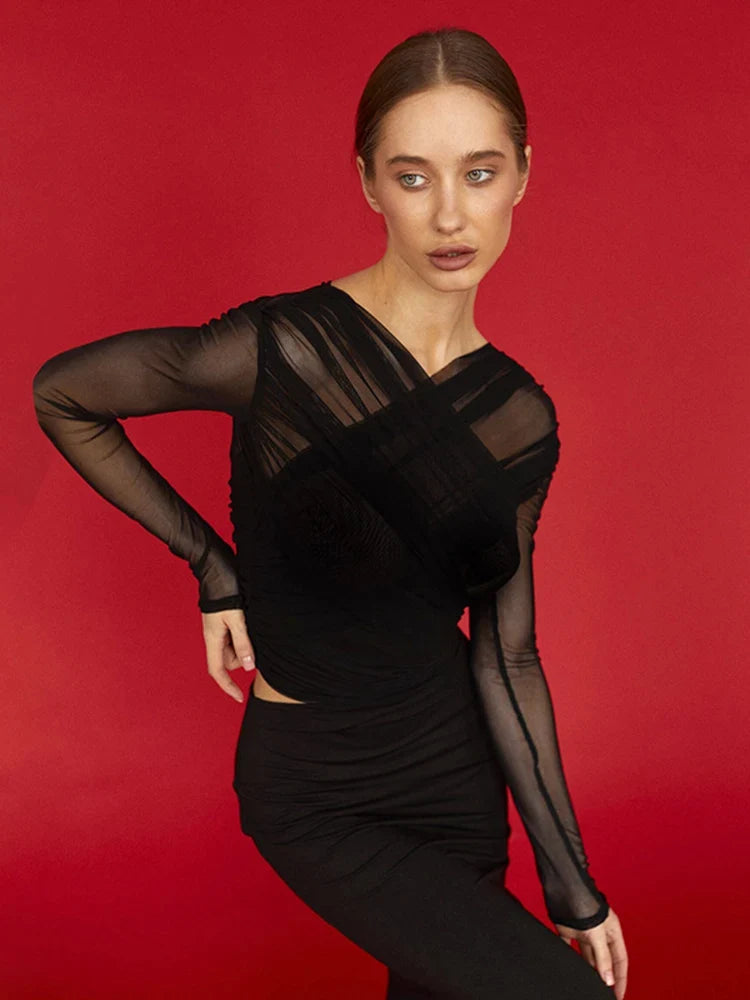 Chic Design Cross Neck Crop Top