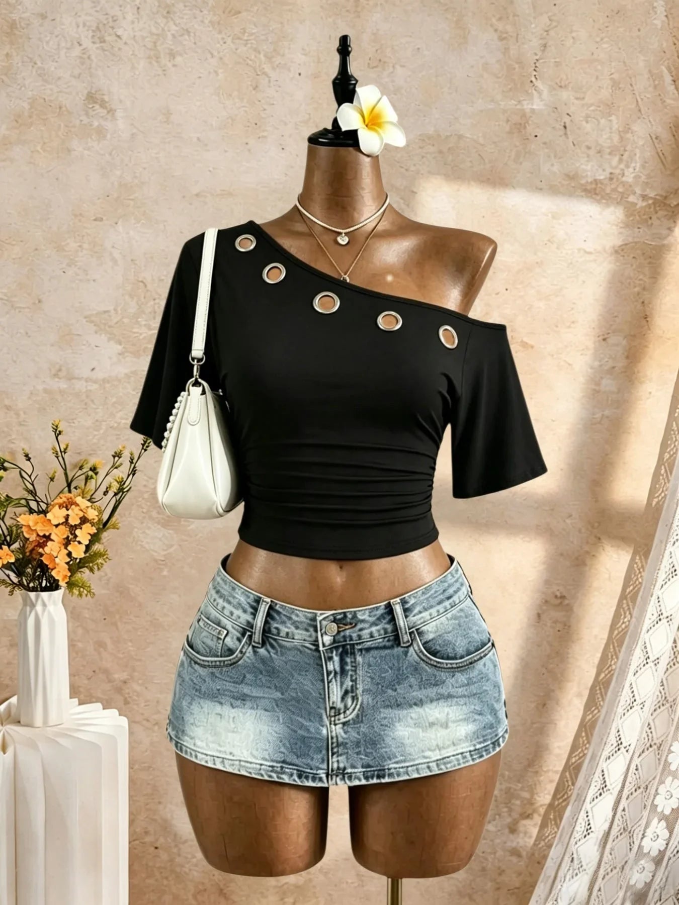 Diagonal One Shoulder Eyelet Ring Decor Short Sleeve Crop Top