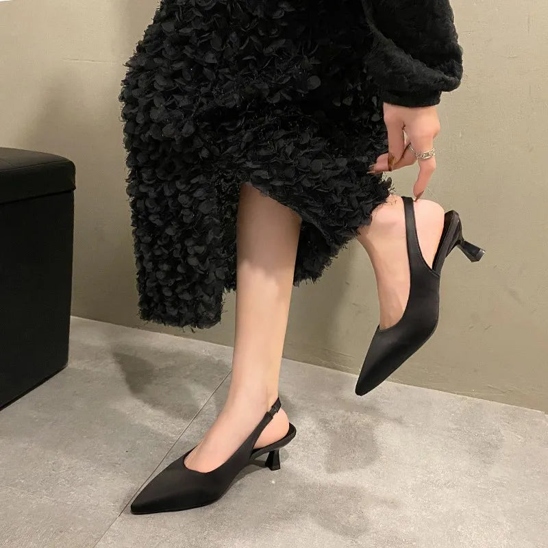 Slip-on Solid Office Career Pointed Toe Low Heel Pumps