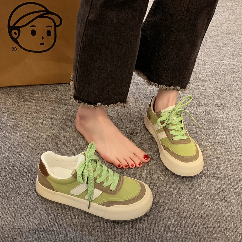 Stylish Jogging Skate Low Top Casual Comfortable Non Slip Skateboard