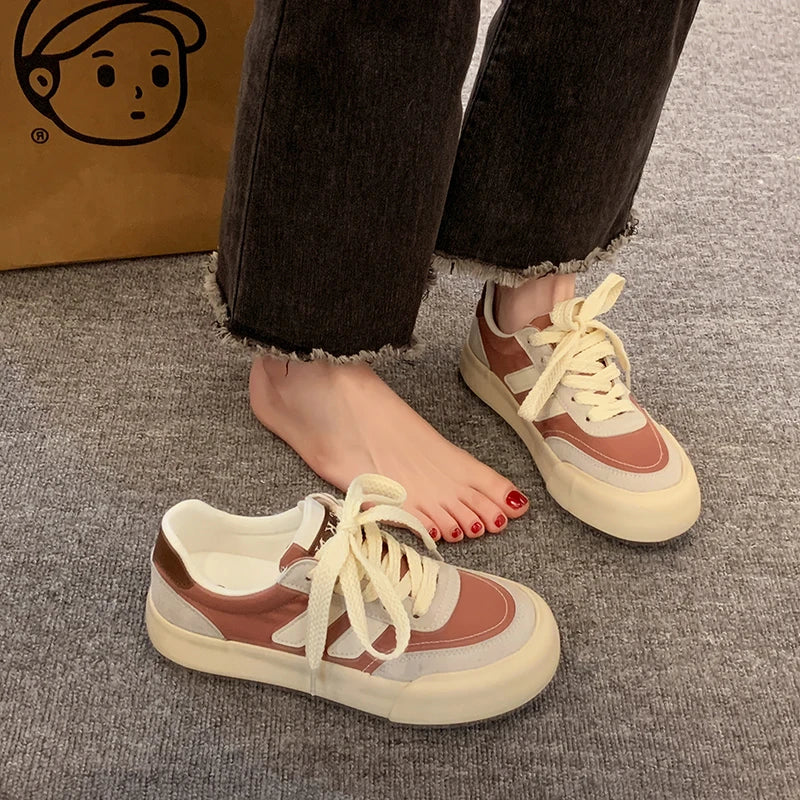 Stylish Jogging Skate Low Top Casual Comfortable Non Slip Skateboard