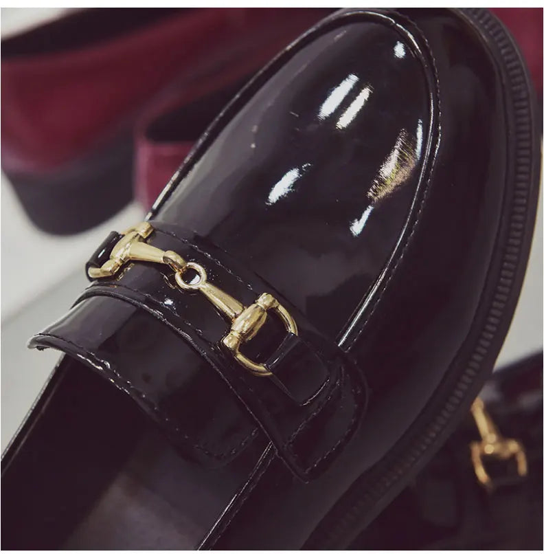 British Style Retro Patent Leather Buckle Solid Hedging Flats Loafers
