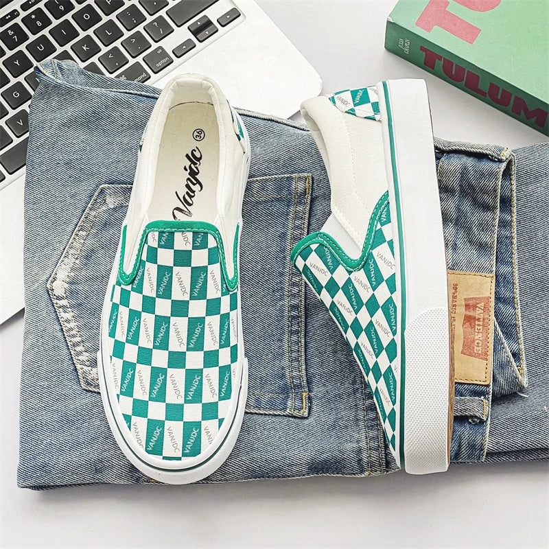 Womens Canvas Multicolor Checkerboard Design Slip-On Flats Skateboard