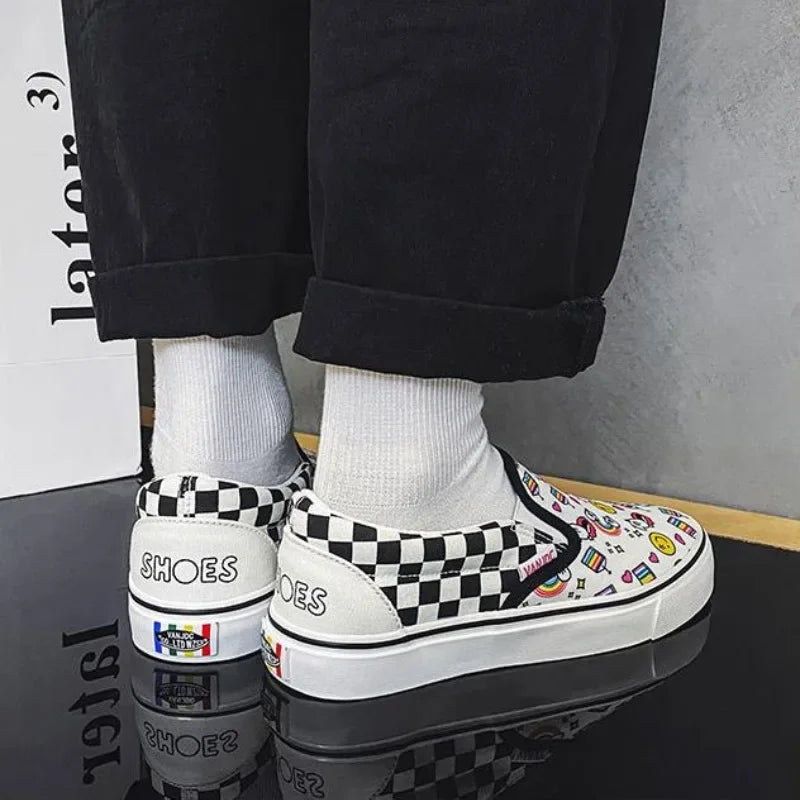 Womens Canvas Multicolor Checkerboard Design Slip-On Flats Skateboard