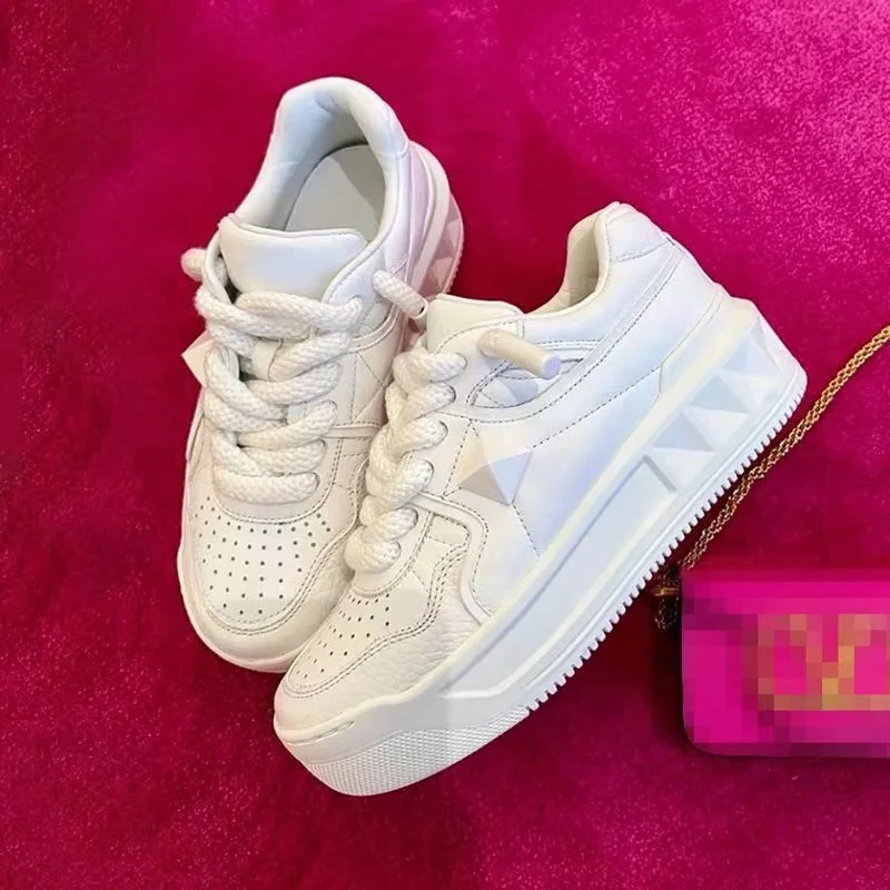 Diamond Crest Platform Sneakers