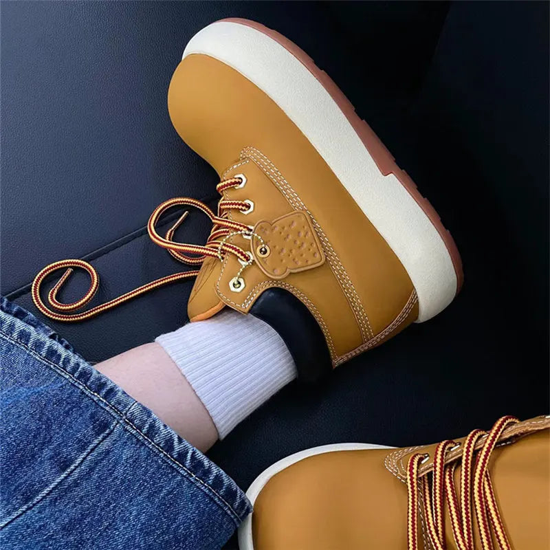 Vogue Vantage Boots