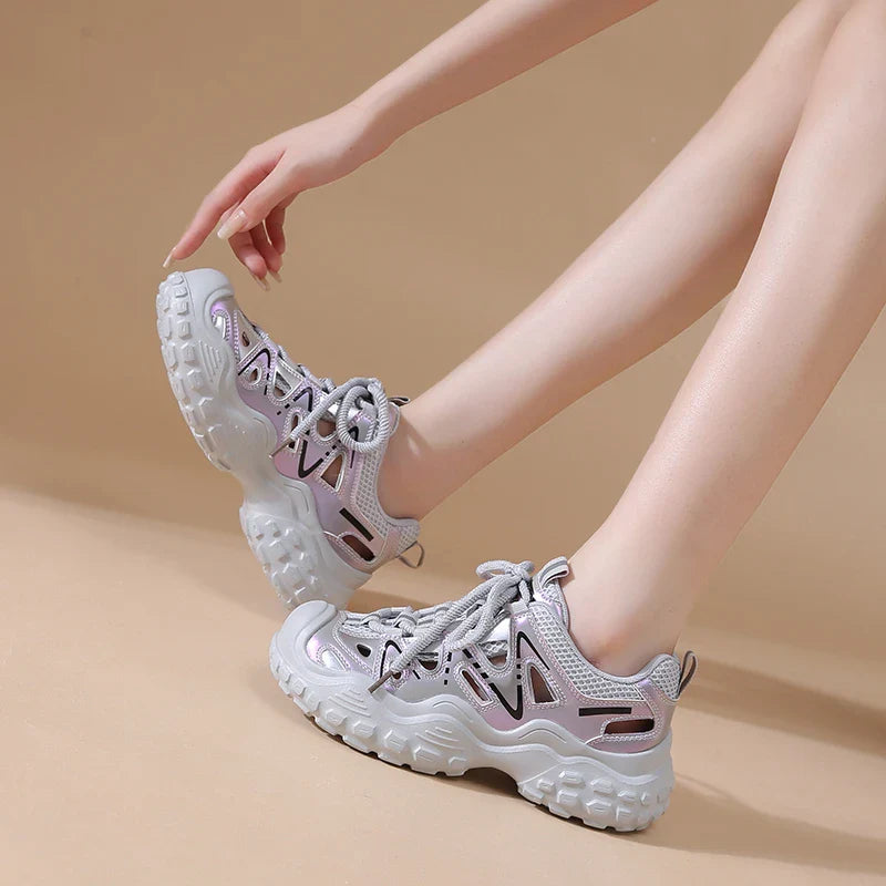 TrekDry Hollow Sneakers