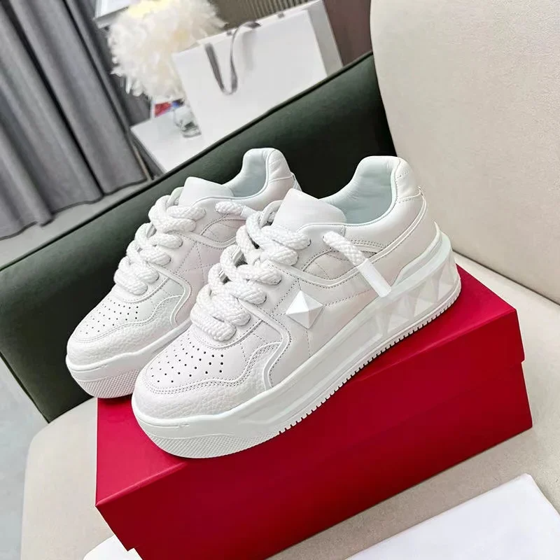 Diamond Crest Platform Sneakers