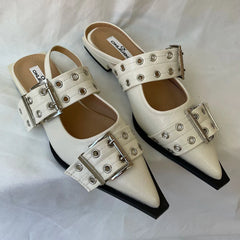 Finesse pointed Sandals